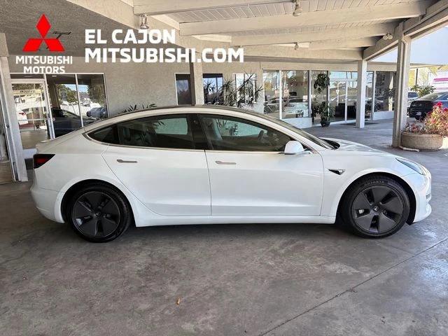 tesla model 3 2019 5YJ3E1EB8KF388338 image tesla model 3 2019 5YJ3E1EB8KF388338 image